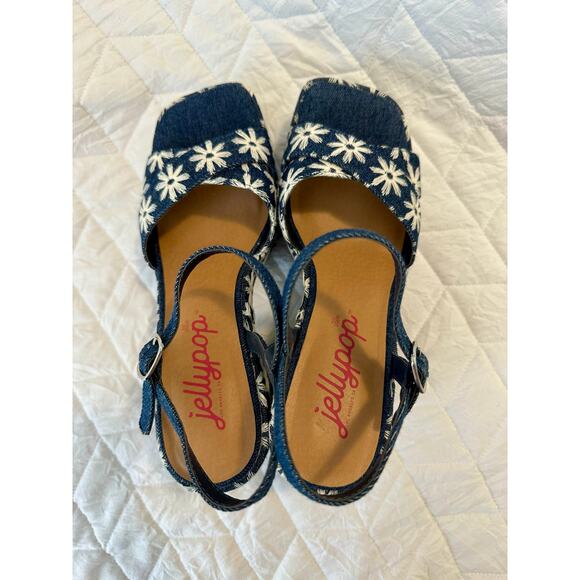 Women’s Jelly pop Bohemian Flower Embroidered Chunky Heels, size 8, denim, - Picture 5 of 11